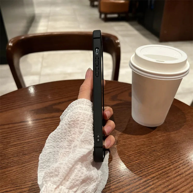 Retro Classic Black Case - iPhone 12-16 Pro Max