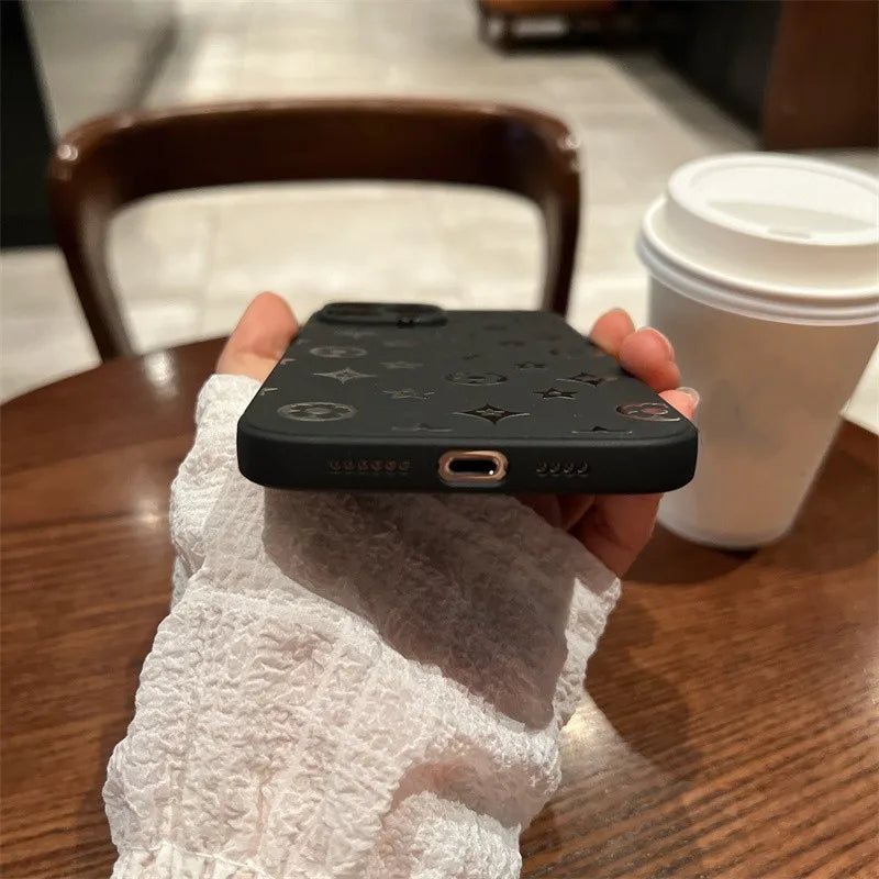Retro Classic Black Case - iPhone 12-16 Pro Max