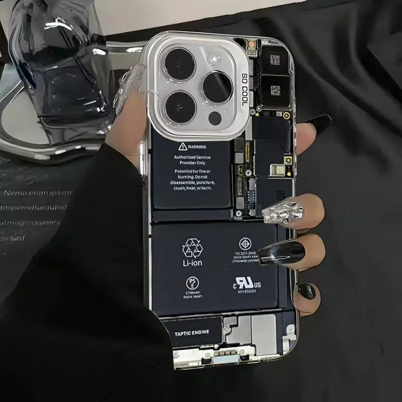 Circuit Anti-Slip Hard Case - iPhone 13-16 Pro Max