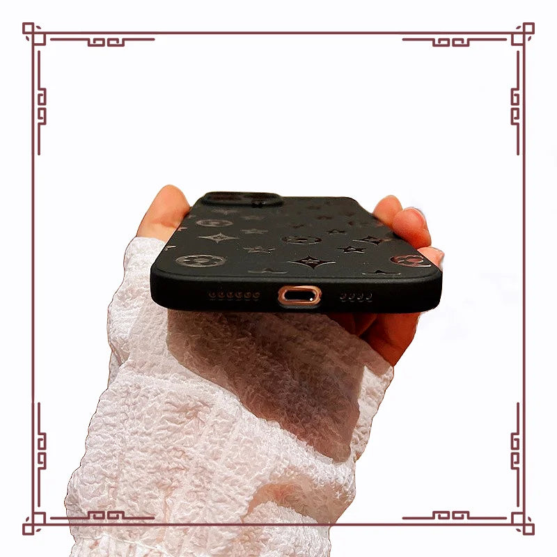 Retro Classic Black Case - iPhone 12-16 Pro Max
