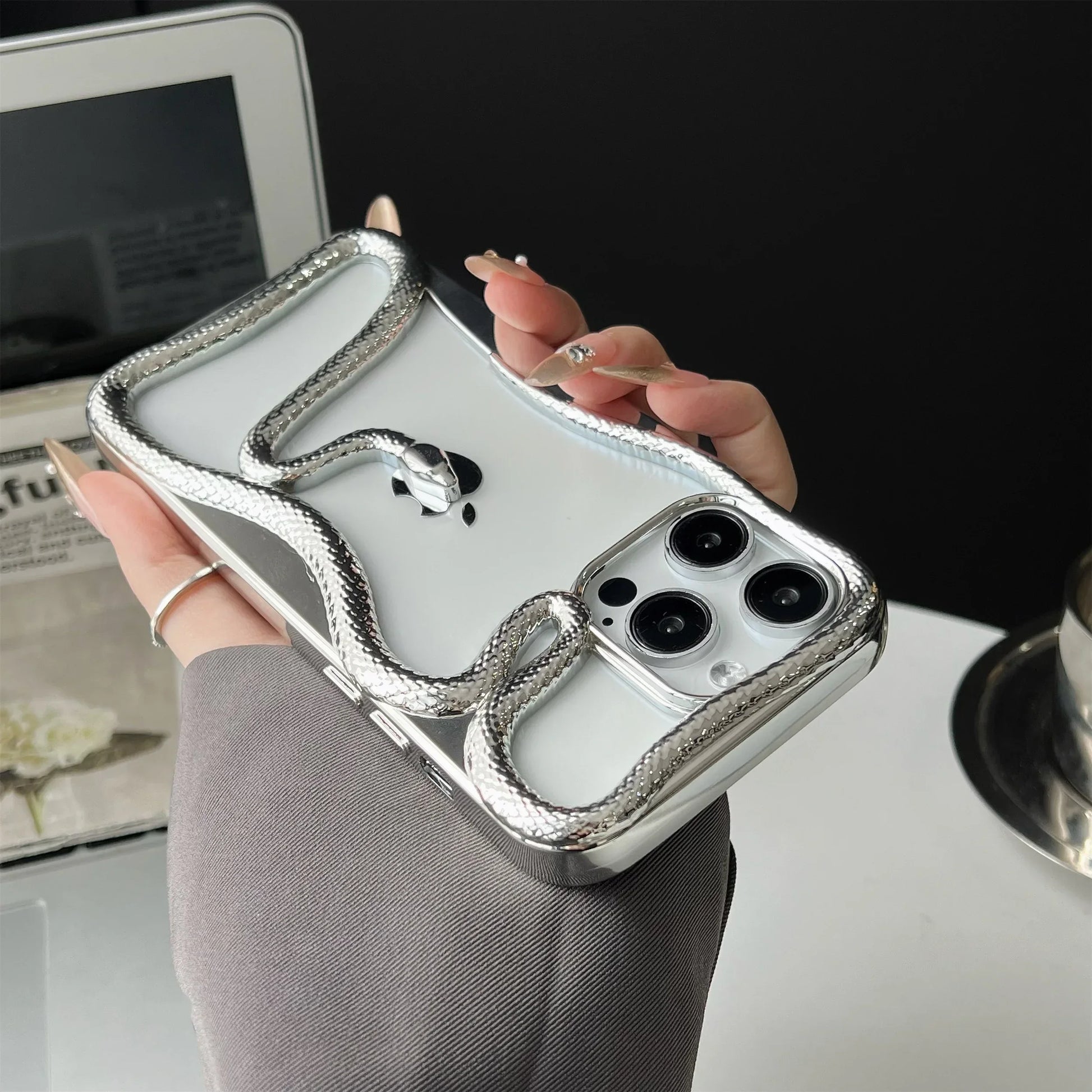 Plating Soft Snake Frame Case - iPhone 11-15 Pro Max