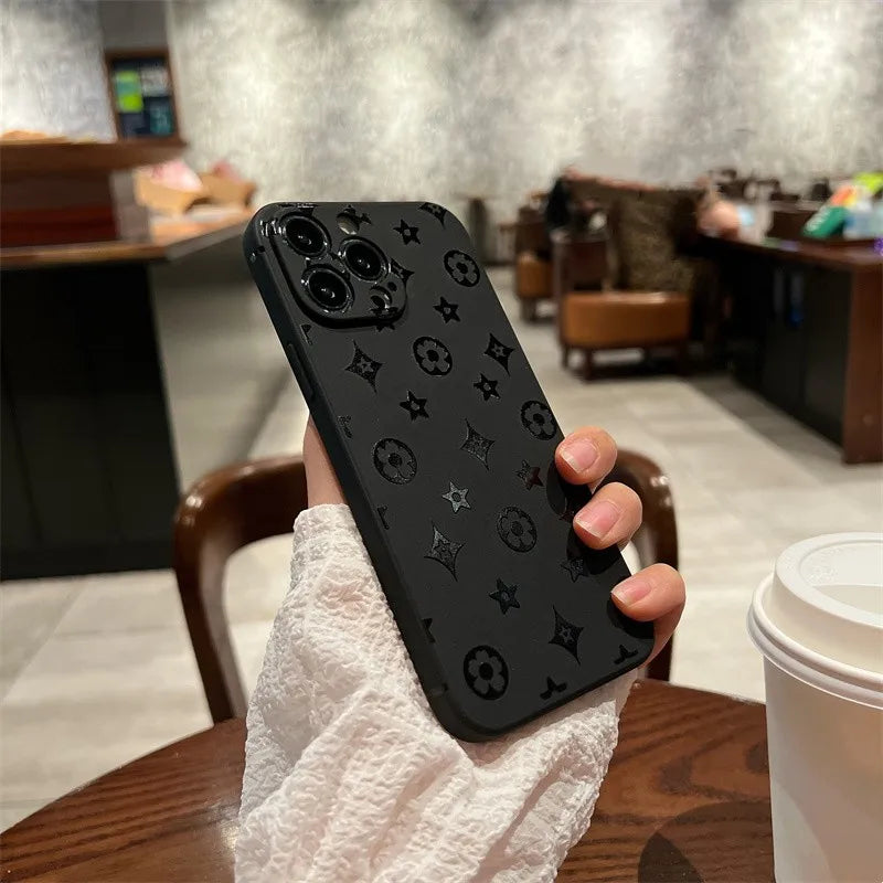 Retro Classic Black Case - iPhone 12-16 Pro Max