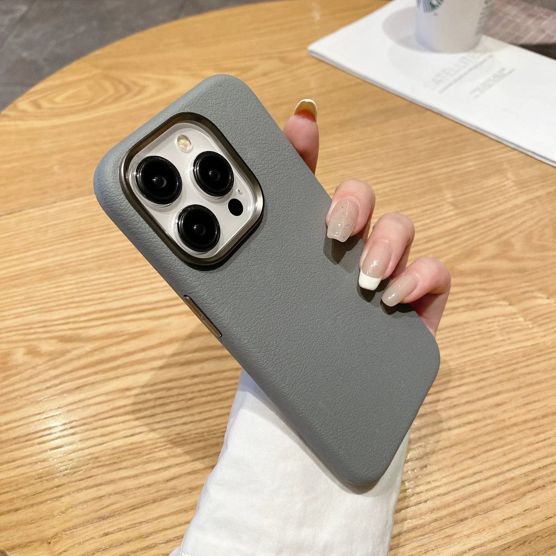 High-End Leather Case - iPhone 15 Pro Max