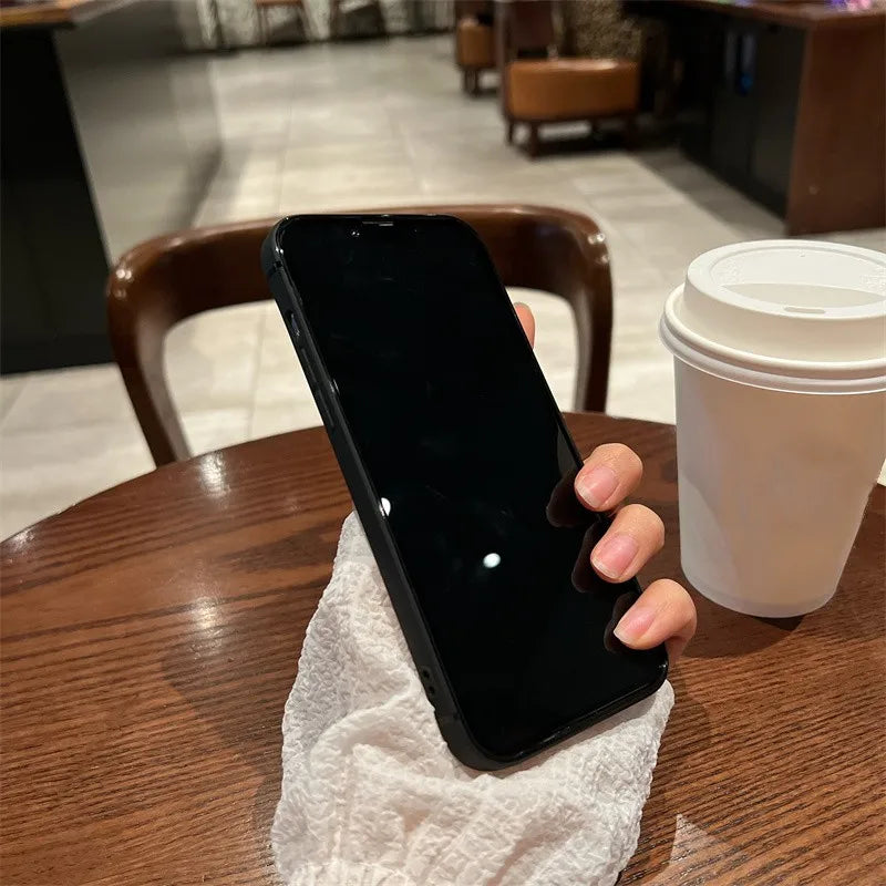 Retro Classic Black Case - iPhone 12-16 Pro Max