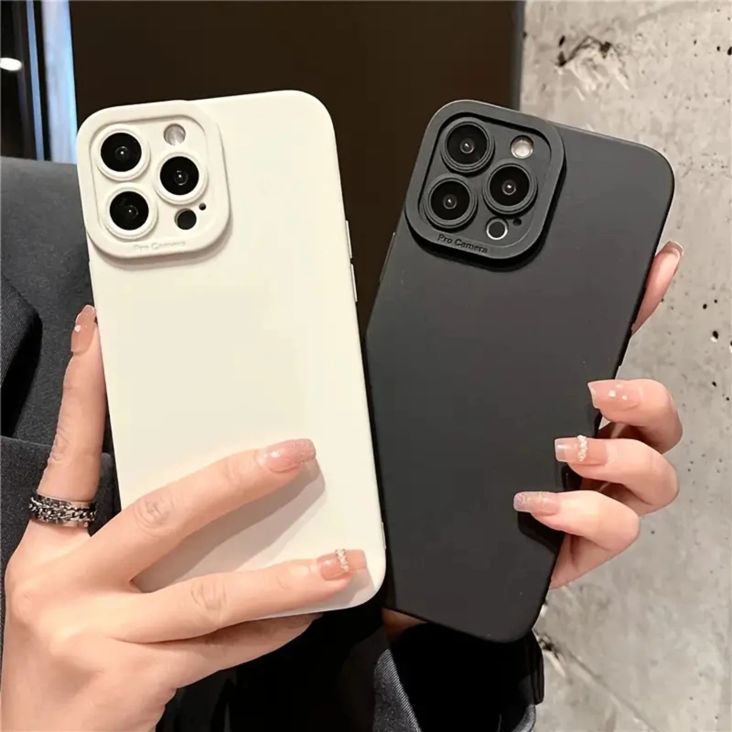 Luxurious Silicone Solid Case - iPhone 1-14 Pro Max
