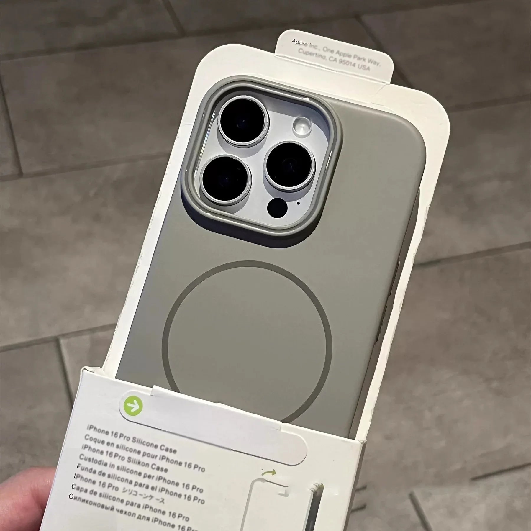 Ultra Thin PC Magsafe Case - iPhone 11-15 XR XS Max